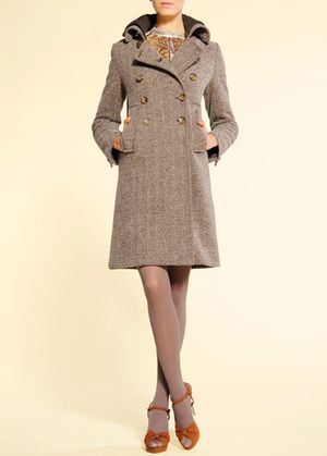 Nakoukněte! Zimní kabáty Mango, Roxy a Guess (http://www.luxurymag.cz)