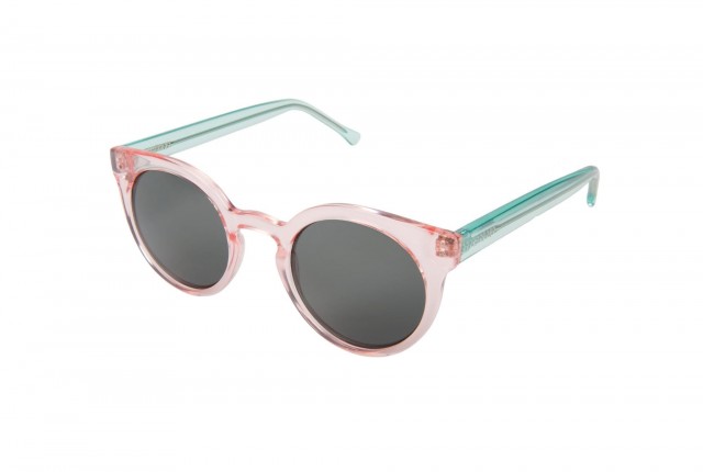 sluneční brýle Komono Lulu z kolekce Rose Quartz