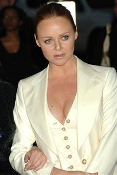 Stella McCartney – talentovaná dcera slavného otce / Profil návrhářky (www.luxurymag.cz) Stella McCartney – talentovaná dcera slavného otce / Profil návrhářky (www.luxurymag.cz)