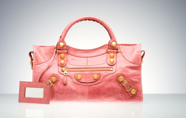 Nádech luxusu / móda Balenciaga (http://www.luxurymag.cz)