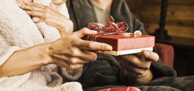 Darujte svým blízkým k Vánocům luxusní parfém