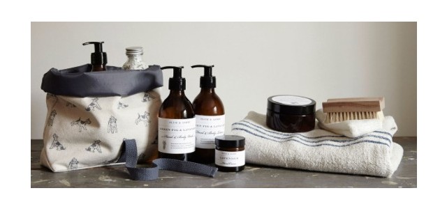 Plum & Ashby a Nathalie Bond