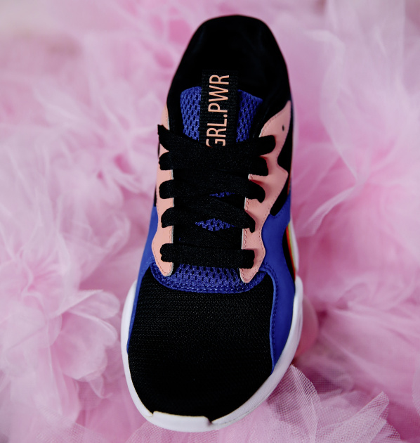 Puma Nova GRL Power v barvě Black Surf