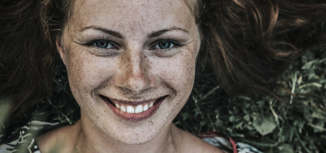 Jak chránit pleť před tvorbou pigmentových skvrn a pih v létě